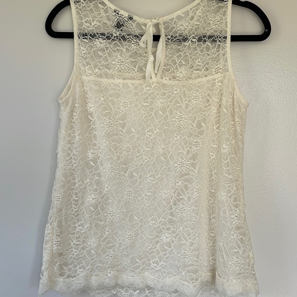 Ann Taylor Size Small lined lace top with tie back - Picture 6 of 7